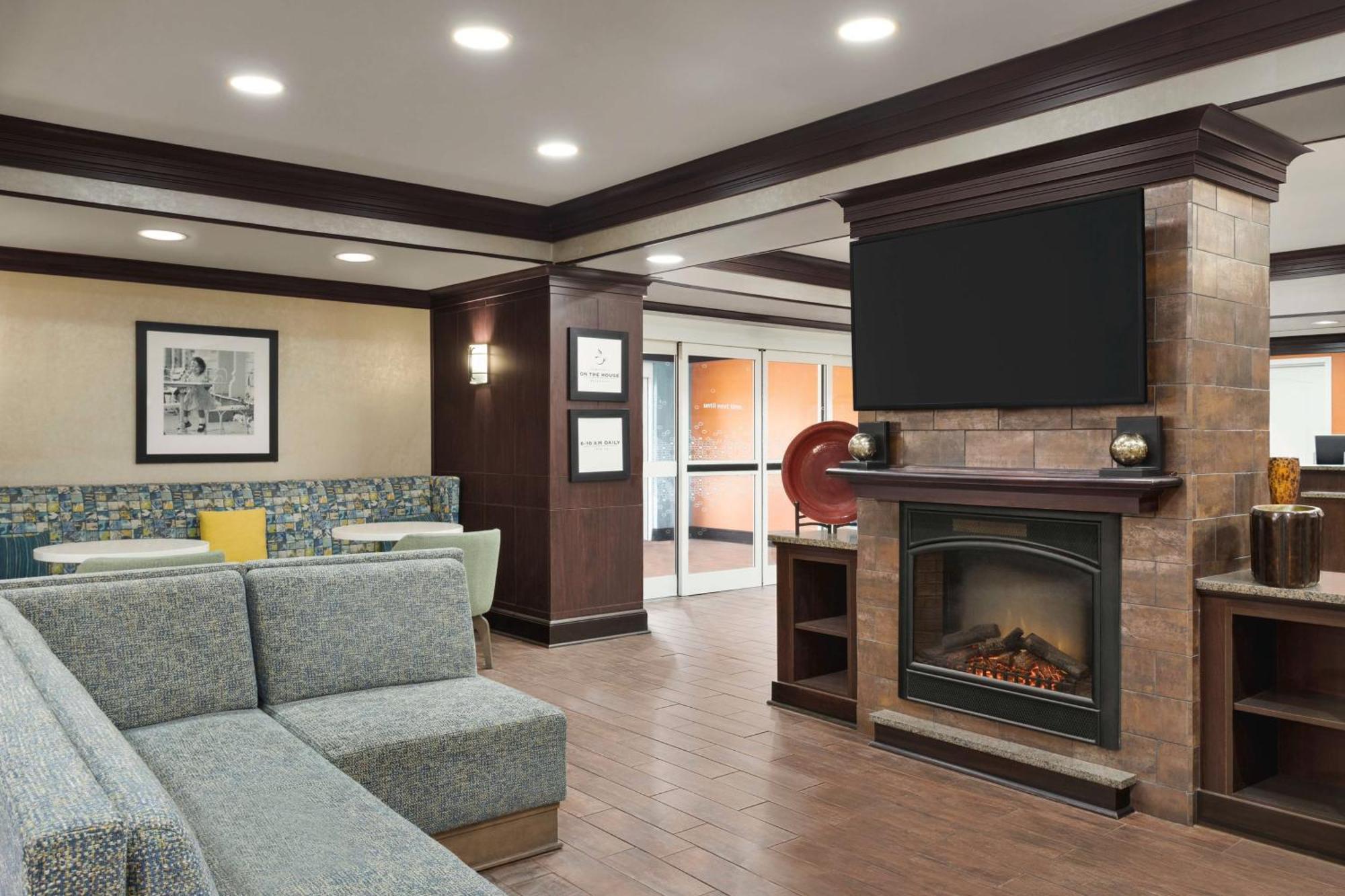 Hampton Inn New Albany Exteriör bild